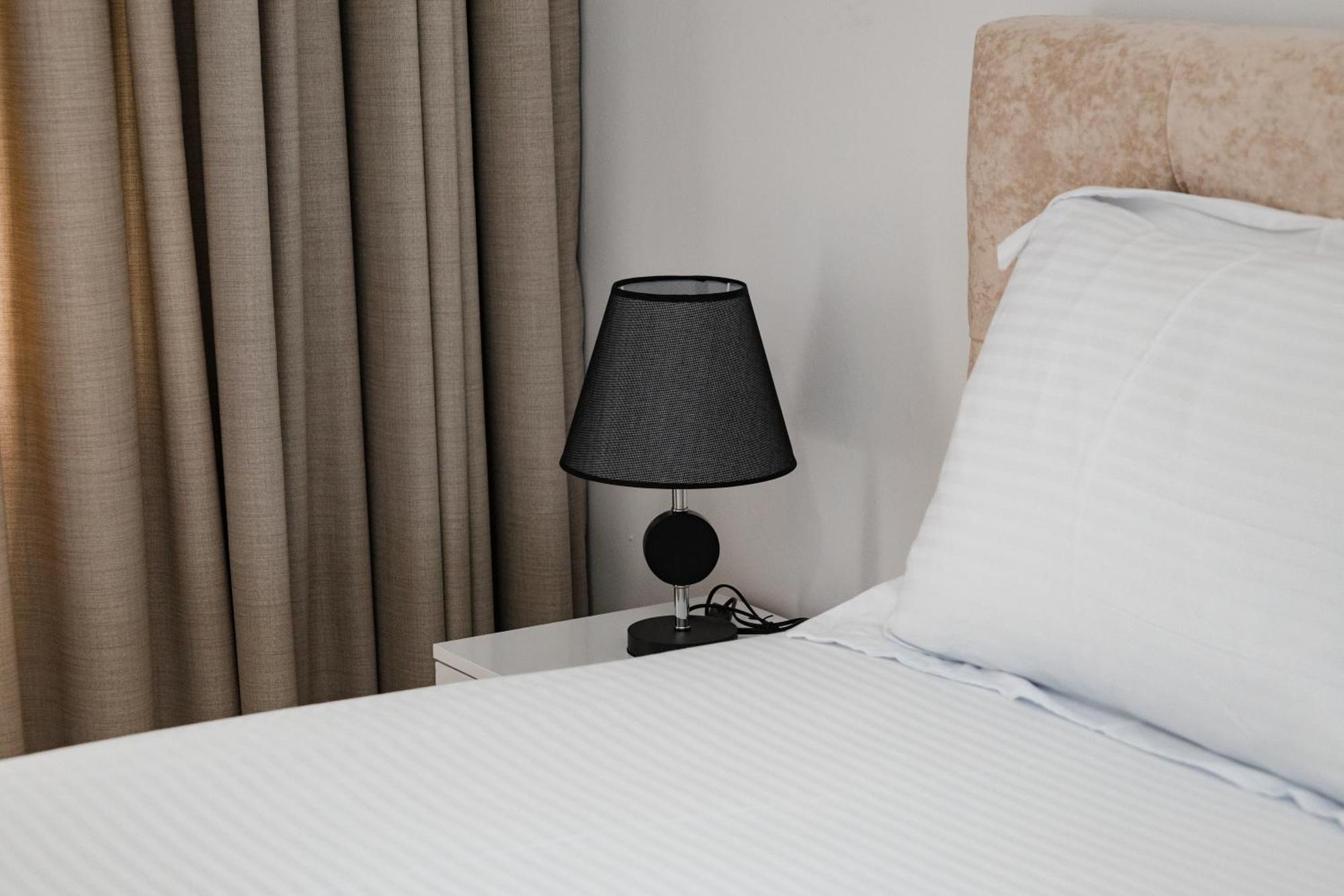 Riviera Hotel-City Center Vlorë 外观 照片